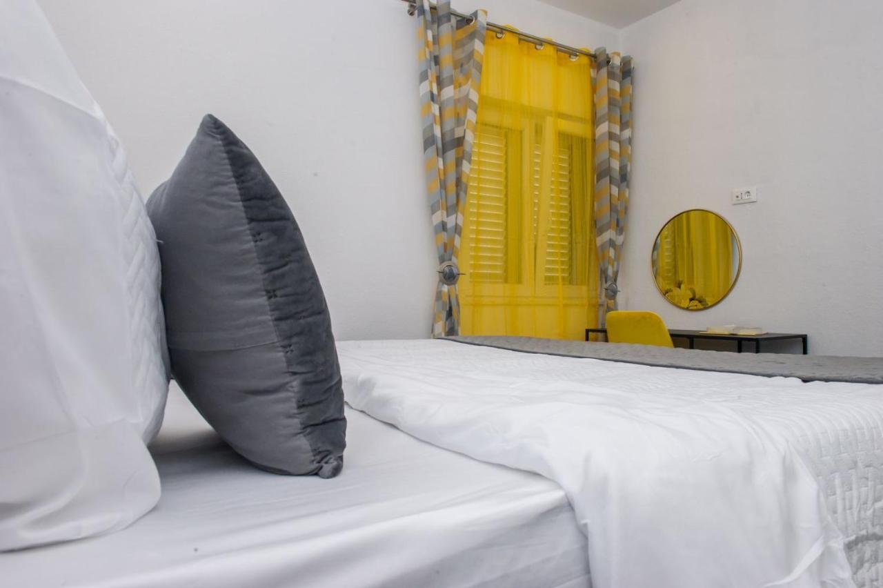 Apartment Lux Elba Kaštela Zewnętrze zdjęcie