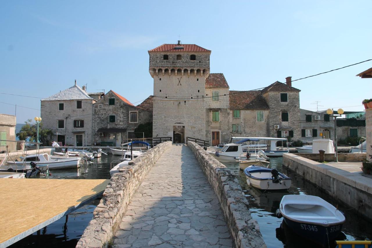 Apartment Lux Elba Kaštela Zewnętrze zdjęcie