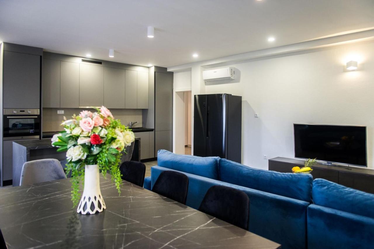 Apartment Lux Elba Kaštela Zewnętrze zdjęcie