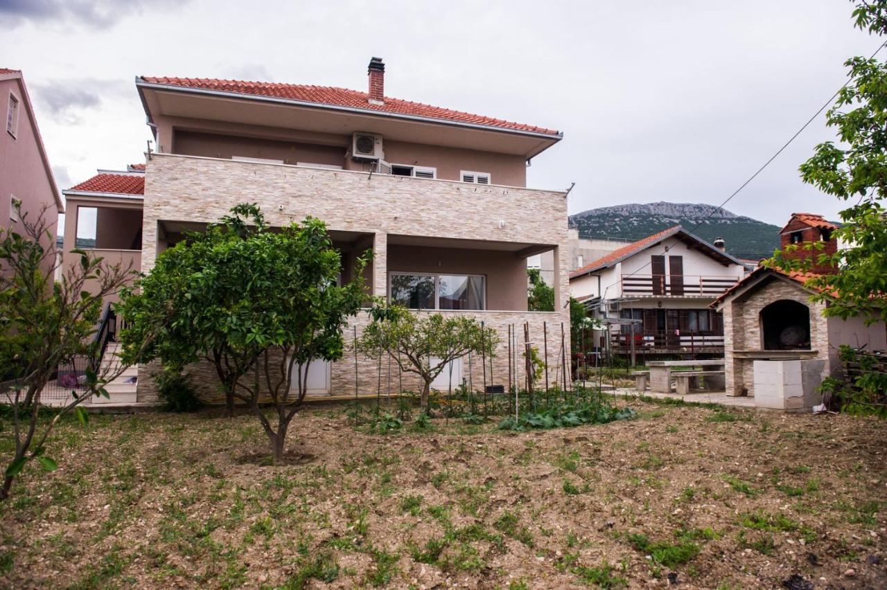 Apartment Lux Elba Kaštela Zewnętrze zdjęcie