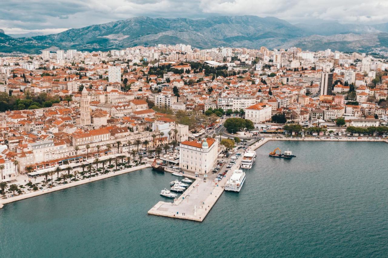 Apartment Lux Elba Kaštela Zewnętrze zdjęcie